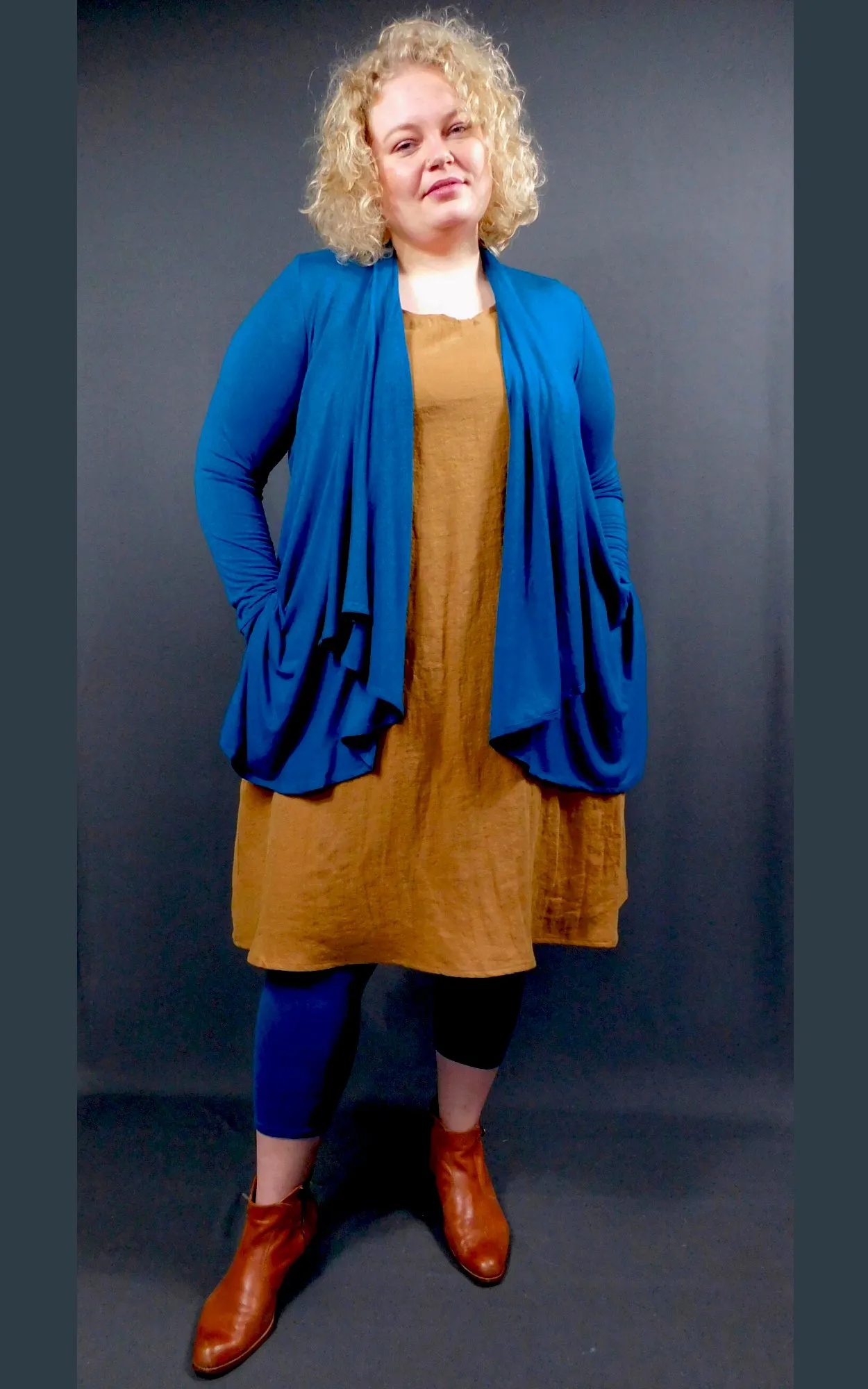 100% LINEN Long Sleeveless Dress w Pockets - Caramel