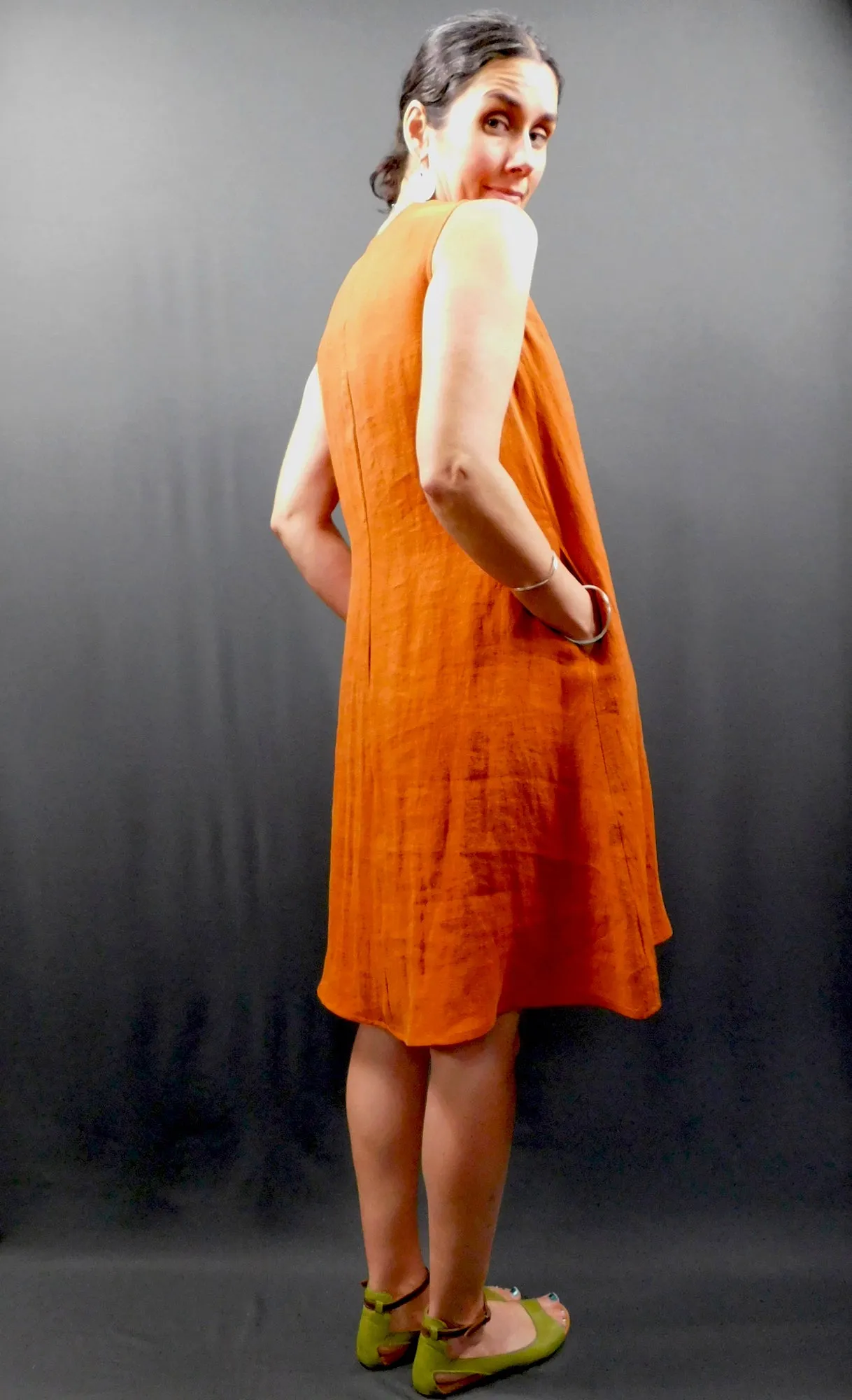 100% LINEN Long Sleeveless Dress w Pockets - Cognac