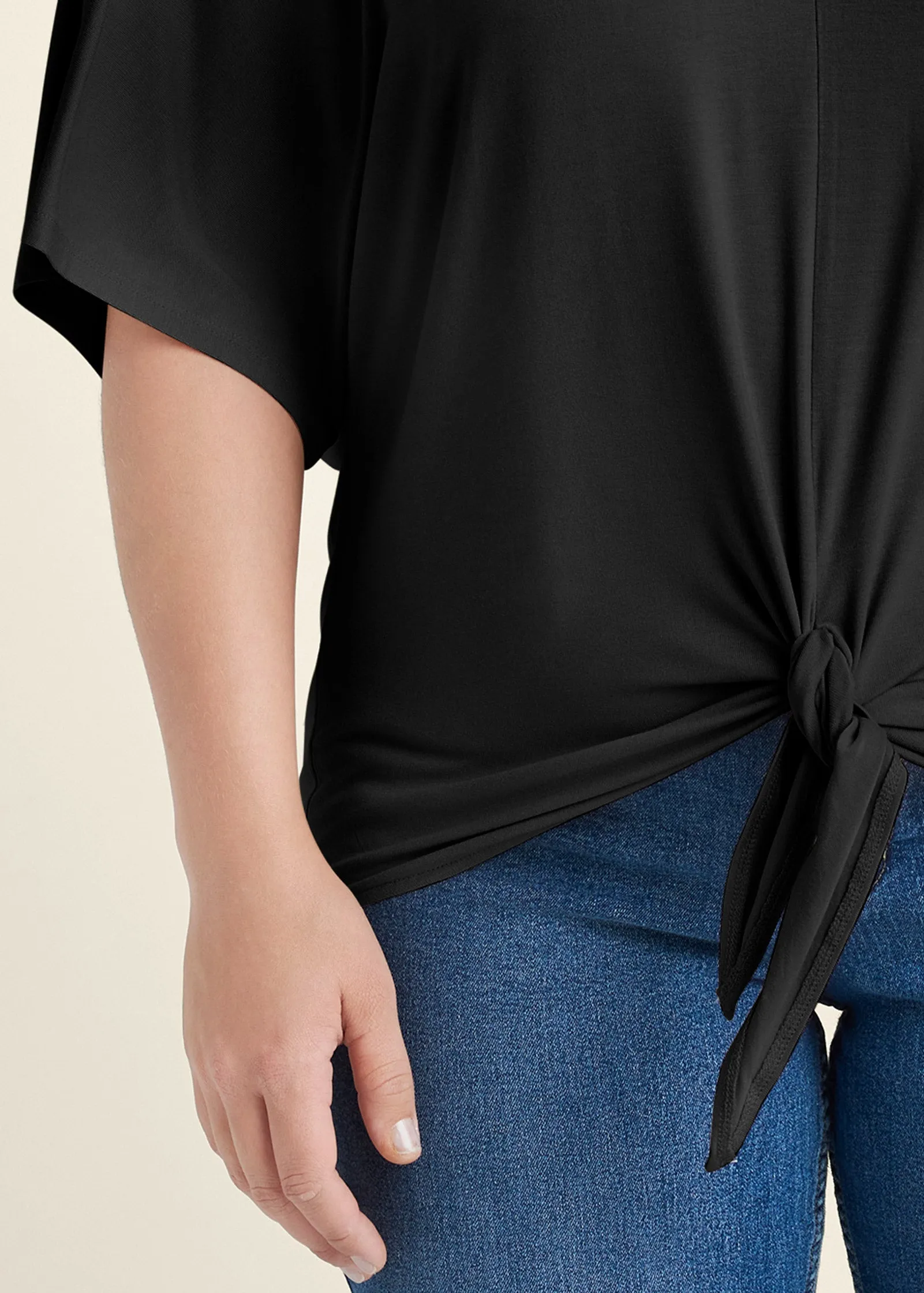 Knot Twist V-Neck Tee - Black
