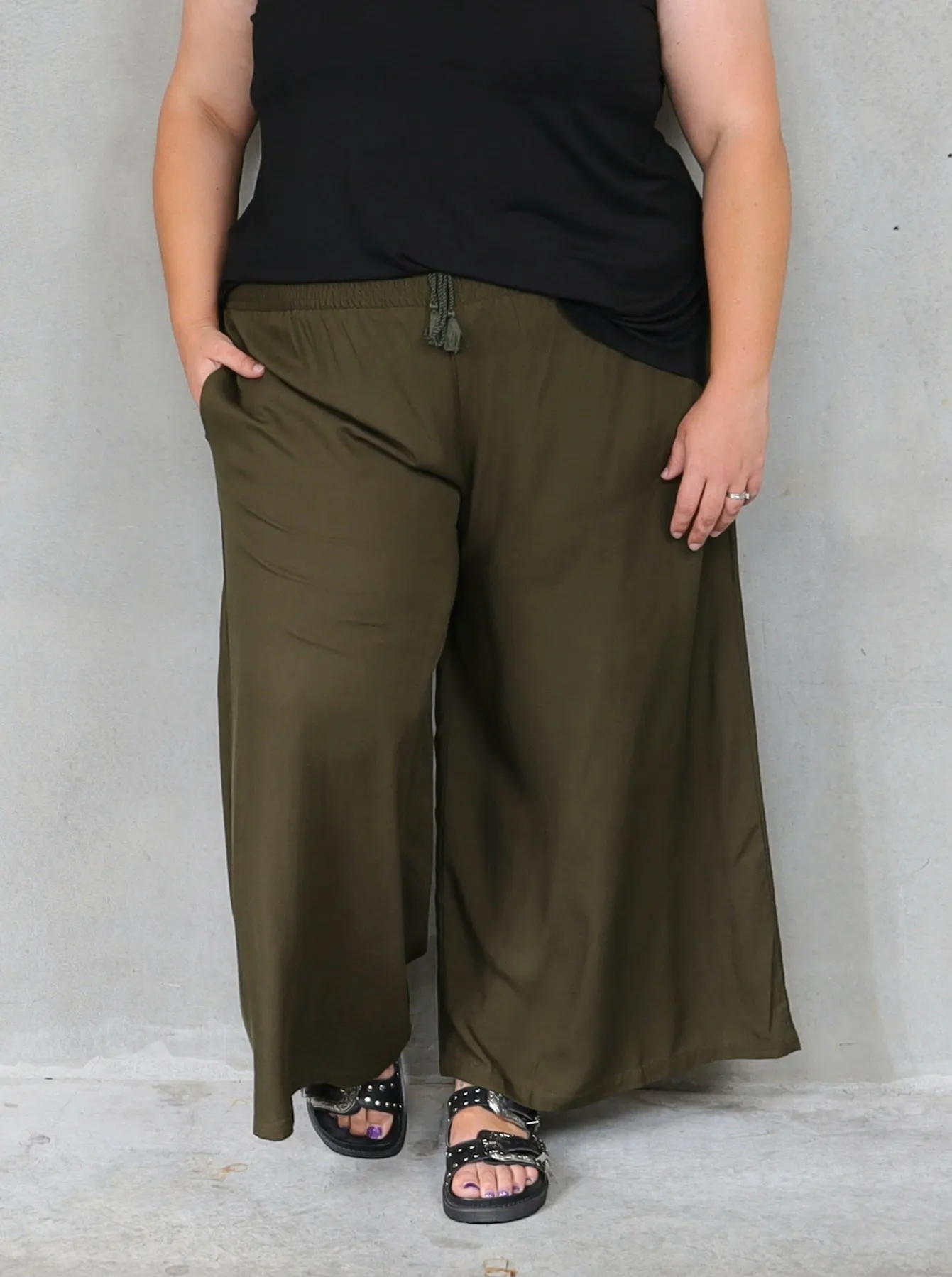 Resort Pant - Army