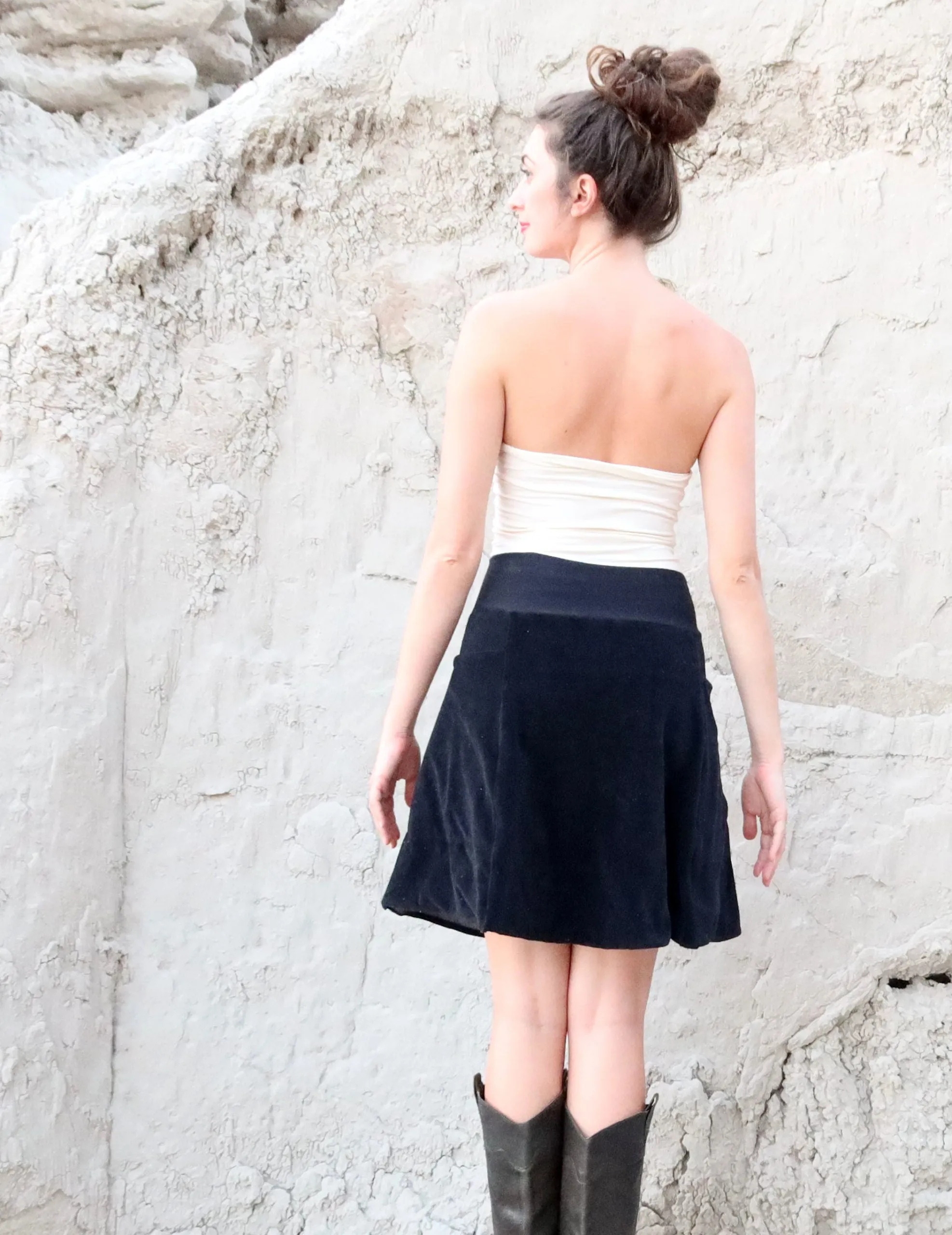 VELOUR Perfect Pockets Short Skirt
